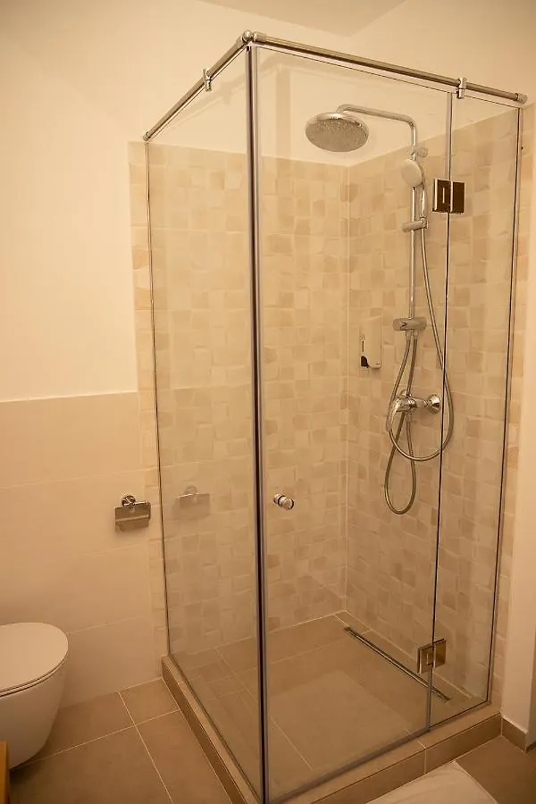 Manolle Boutique Aparthotel Bucareste 3*,